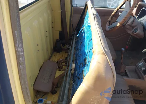 1983 Datsun 720 Long Bed z USA, uszkodzony, nr VIN JN6ND02S9DW001706